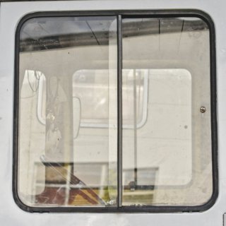 Gebraucht: Plastik-Scheibe beweglich (hinten) in Schiebefenster hoch beidseitig